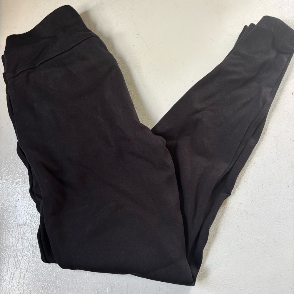 Black Legging joggers with zip pockets